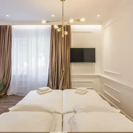 Πανσιόν Nephelae Boutique Σπλιτ