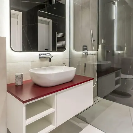 Nephelae Boutique 4*