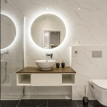 Nephelae Boutique Σπλιτ